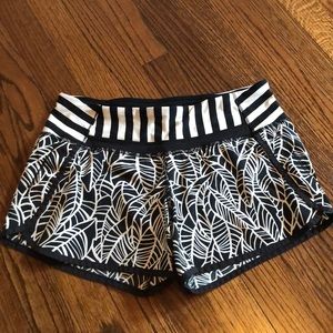 Black and white lululemon running shorts